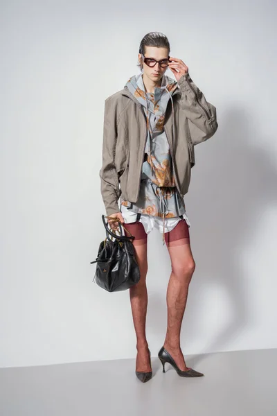 Look 30
